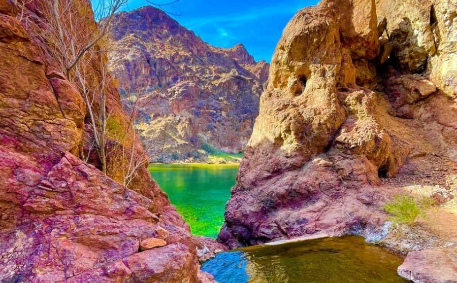 From Las Vegas: Hoover Dam Kayak Trip with 6 Hot Springs - Who should book this Hoover Dam hot springs kayak?