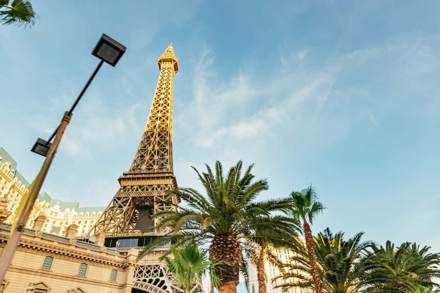 Las Vegas: Vegas After Dark Night Tour with Free Drink (21+) - What the 2-hour route feels like in real life