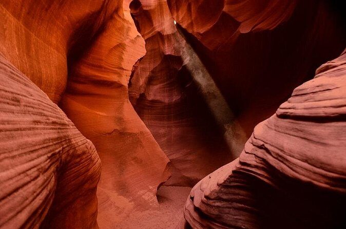Secret Canyon and Horseshoe Bend Tour - Guide Gail and the small-group advantage for better photos
