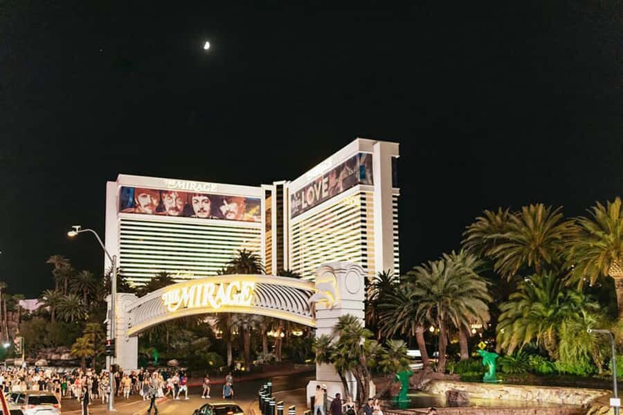 Vegas Illuminated: Ultimate Vegas Panaromic Night Bus Tour - What you’ll see: Bellagio, MGM Grand, Caesars Palace, and the rest of the illuminated route