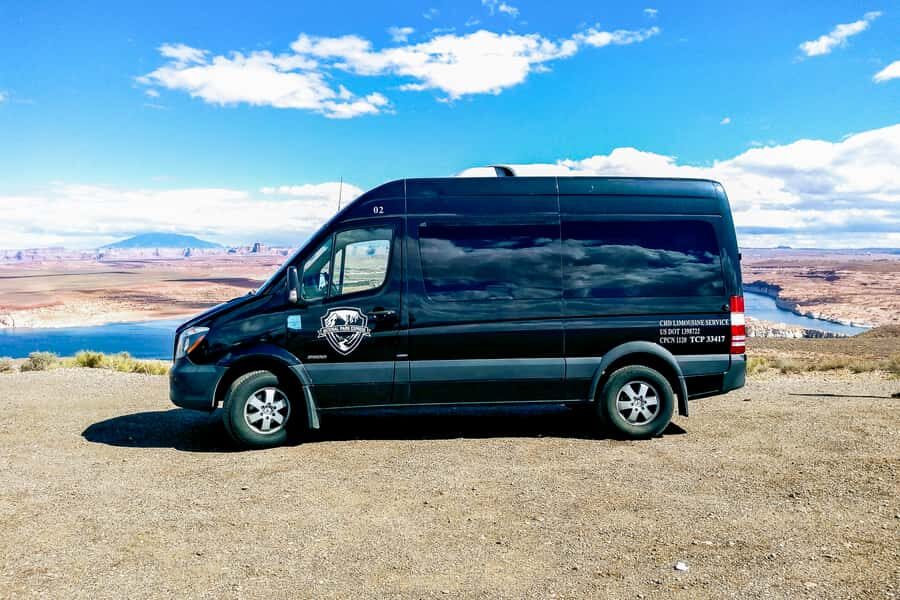 Vegas: Upper Antelope Canyon, Horseshoe Bend Tour with Lunch - Horseshoe Bend Overlook: the 1.5-mile walk that earns the view