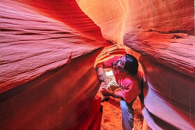 Wind Pebble Canyon Full Hiking tour through Antelope Canyon - Key things to know before you go